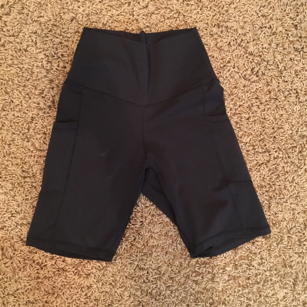 Near new colorful koala long biker shorts